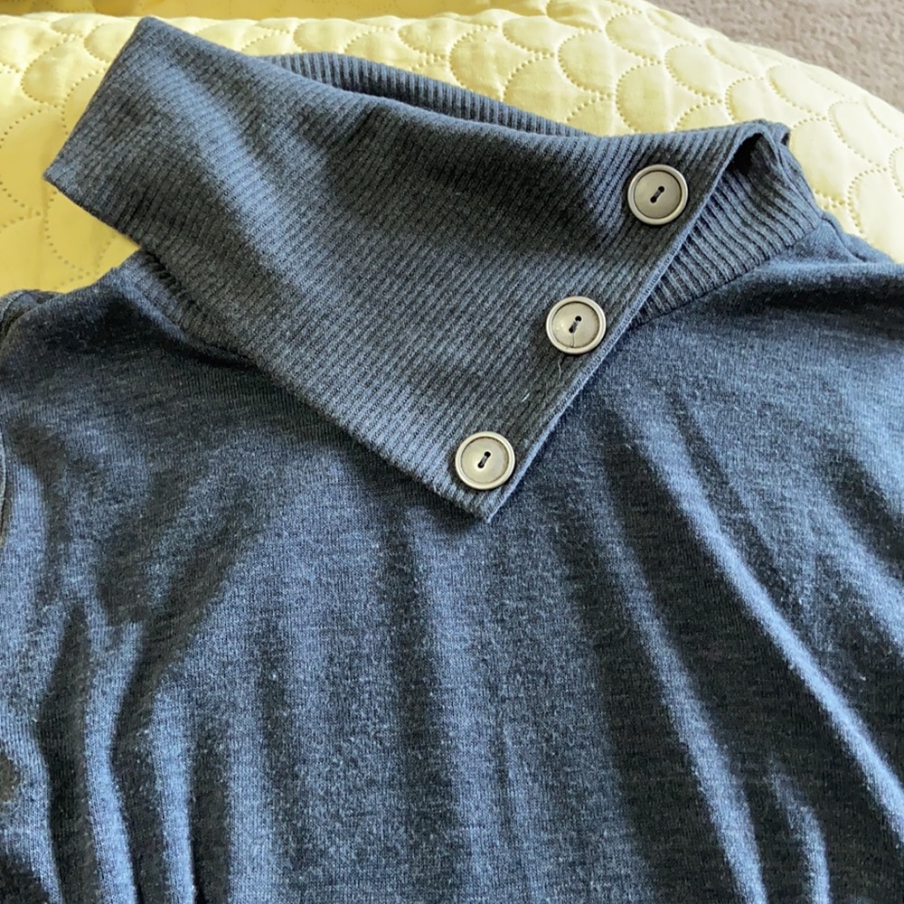 Tunic - Picture 4 of 6